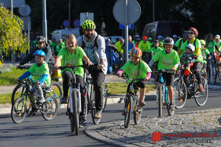 Ruszył 47. Rodzinny Rajd Rowerowy. Tym razem pogoda dopisała - foto