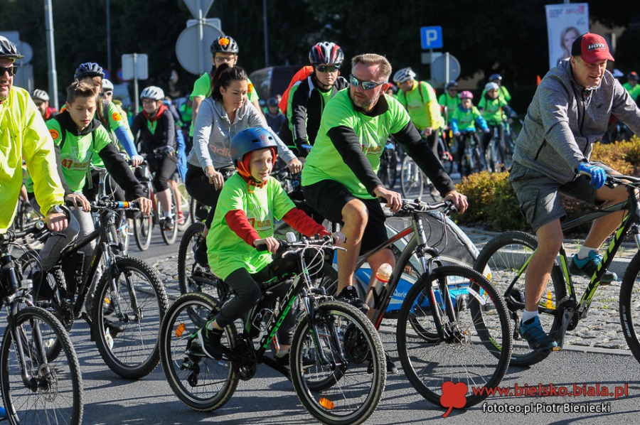 Ruszył 47. Rodzinny Rajd Rowerowy. Tym razem pogoda dopisała - foto