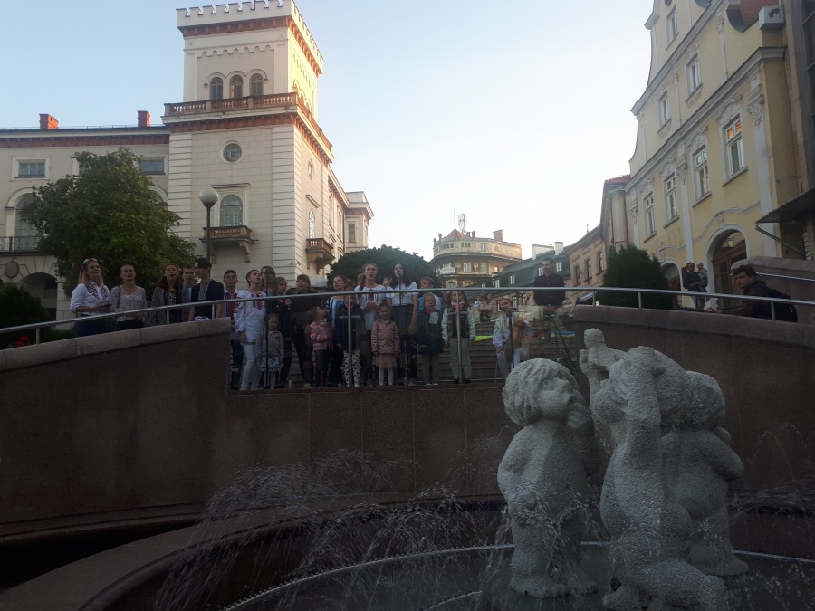 Piosenka ponad podziałami. Chwila wytchnienia na placu Chrobrego ZDJĘCIA