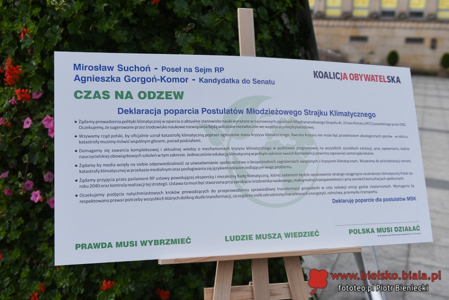 Poseł poparł strajk. Dzisiaj naszym wnukom gotujemy piekło - foto