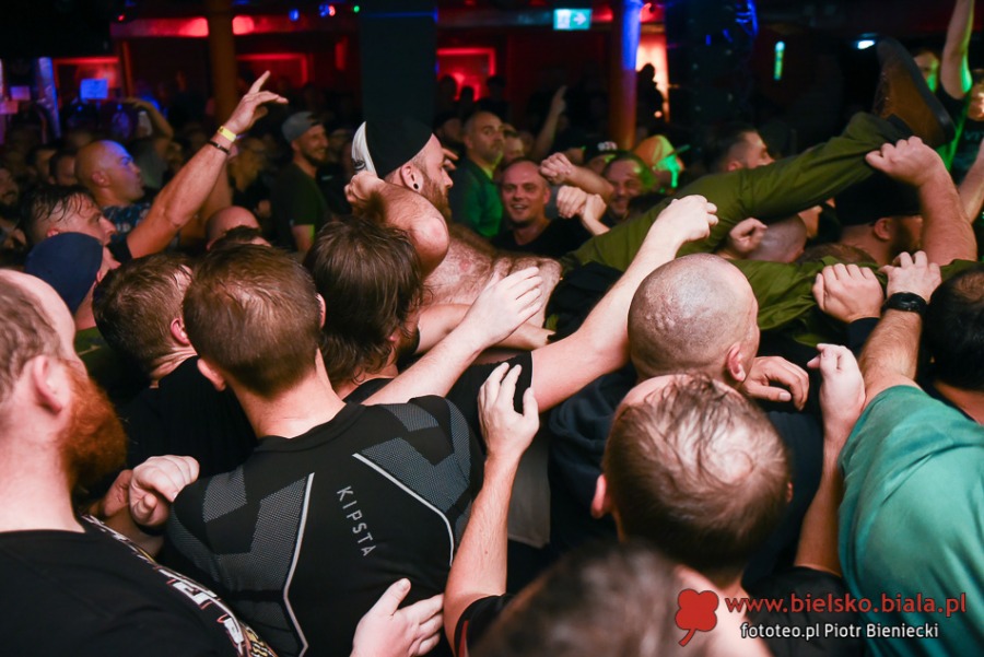 Dog Eat Dog w Rudeboy. Publiczność nosiła muzyków na rękach! ZDJĘCIA