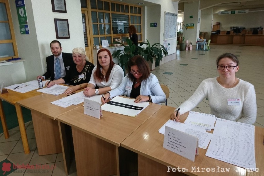 Najnowsze dane o frekwencji - godz. 17.00. Bielszczanie biorą udział w wyborach - ZDJĘCIA