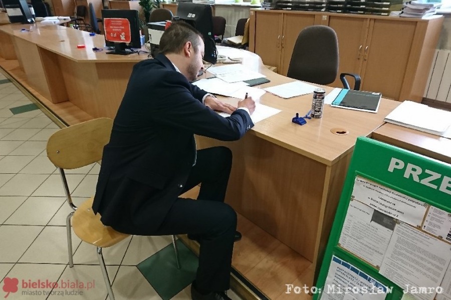 Najnowsze dane o frekwencji - godz. 17.00. Bielszczanie biorą udział w wyborach - ZDJĘCIA