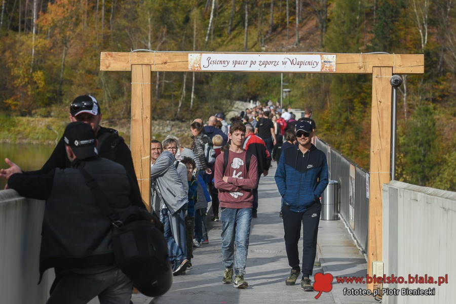 Spacer po koronie. Tysiące bielszczan skorzystało z okazji ZDJĘCIA