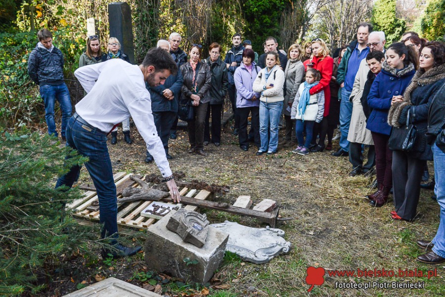 Nadchodzi kres ery betonu? Ogrodnik miejski chce sadzić i łączyć