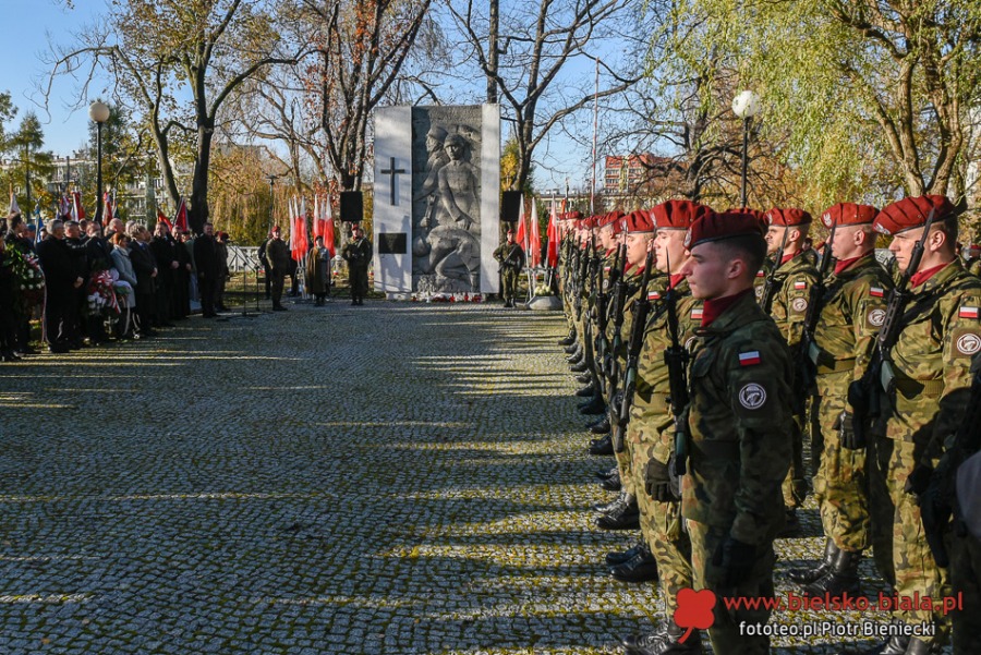 Oddali hołd bohaterom. Dzień, który zjednoczył bielszczan ZDJĘCIA