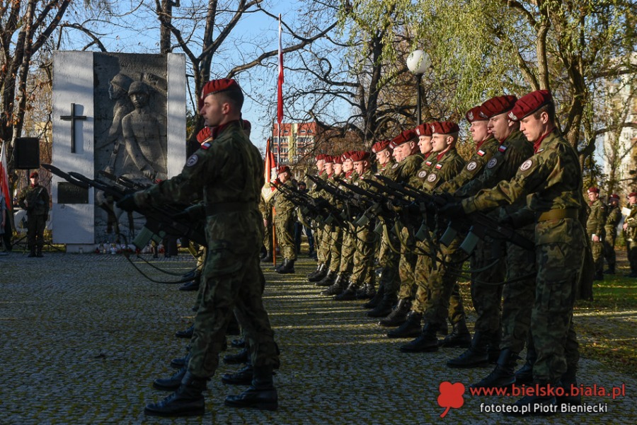 Oddali hołd bohaterom. Dzień, który zjednoczył bielszczan ZDJĘCIA