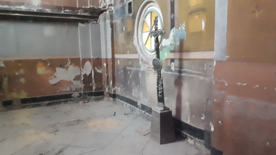 Archeolodzy weszli do  zamkowej kaplicy. Zbadają sprofanowane miejsca spoczynku