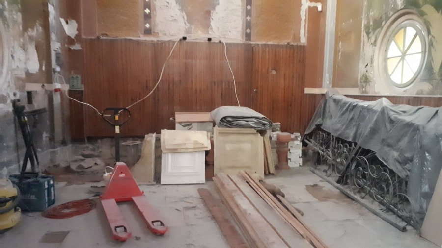 Archeolodzy weszli do  zamkowej kaplicy. Zbadają sprofanowane miejsca spoczynku