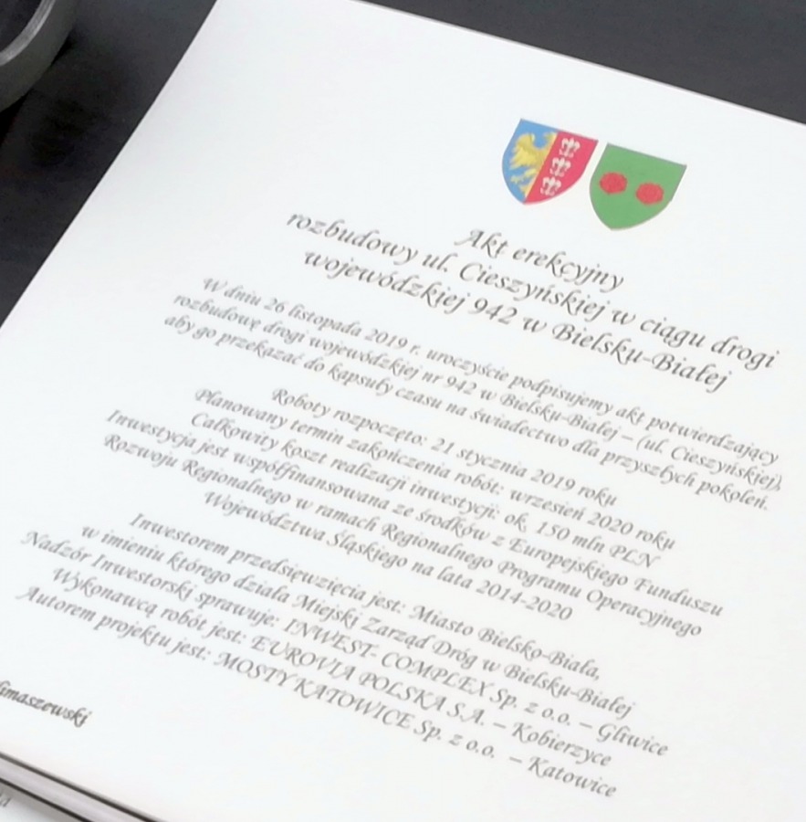 Ruch na ulicy Cieszyńskiej. Uroczystość na pamiątkę rozbudowy - foto