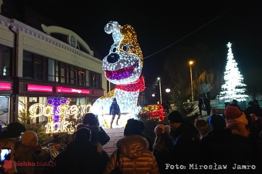 Dziś rozbłysła największa choinka w mieście i zaraz zgasła! ZDJĘCIA