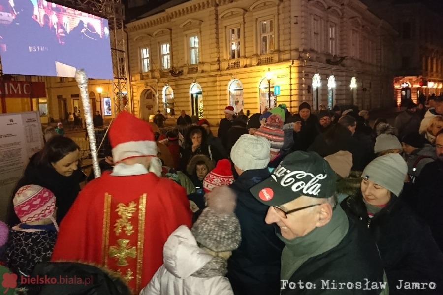 Dziś rozbłysła największa choinka w mieście i zaraz zgasła! ZDJĘCIA