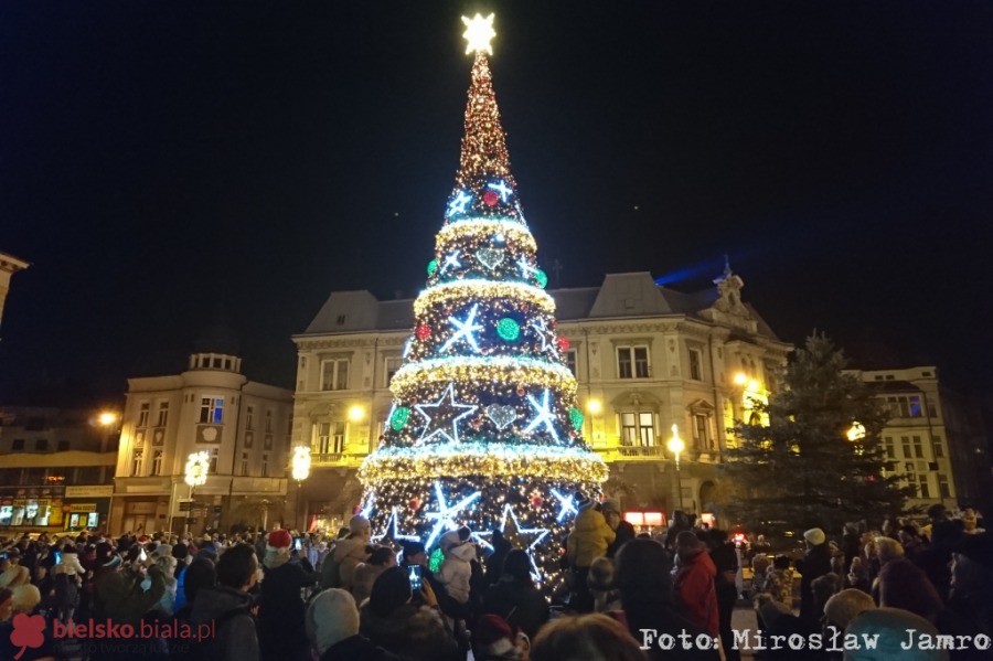 Dziś rozbłysła największa choinka w mieście i zaraz zgasła! ZDJĘCIA