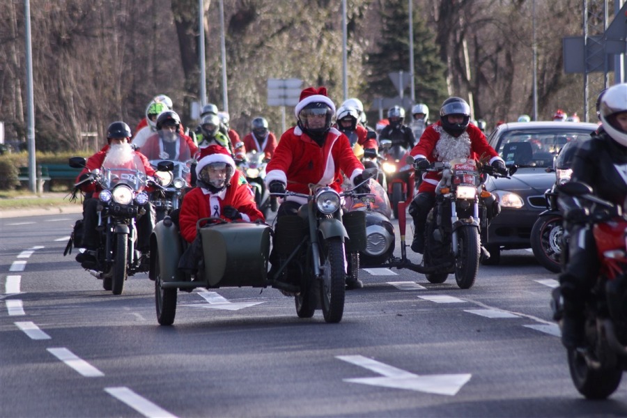Motomikołaje na cichym wydechu. Przekazali dzieciom prezenty - foto