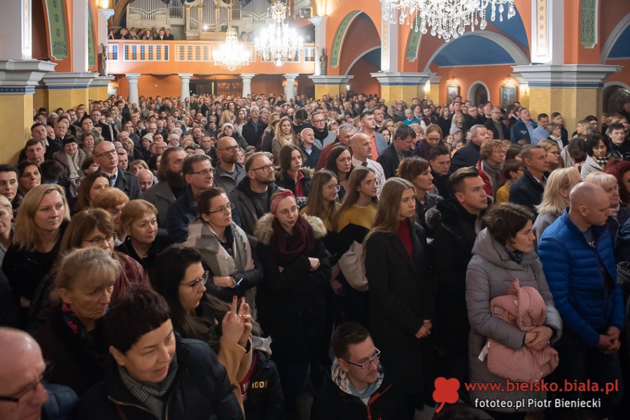 Bóg narodził się dziś w Straconce. Góralska Pasterka ZDJĘCIA
