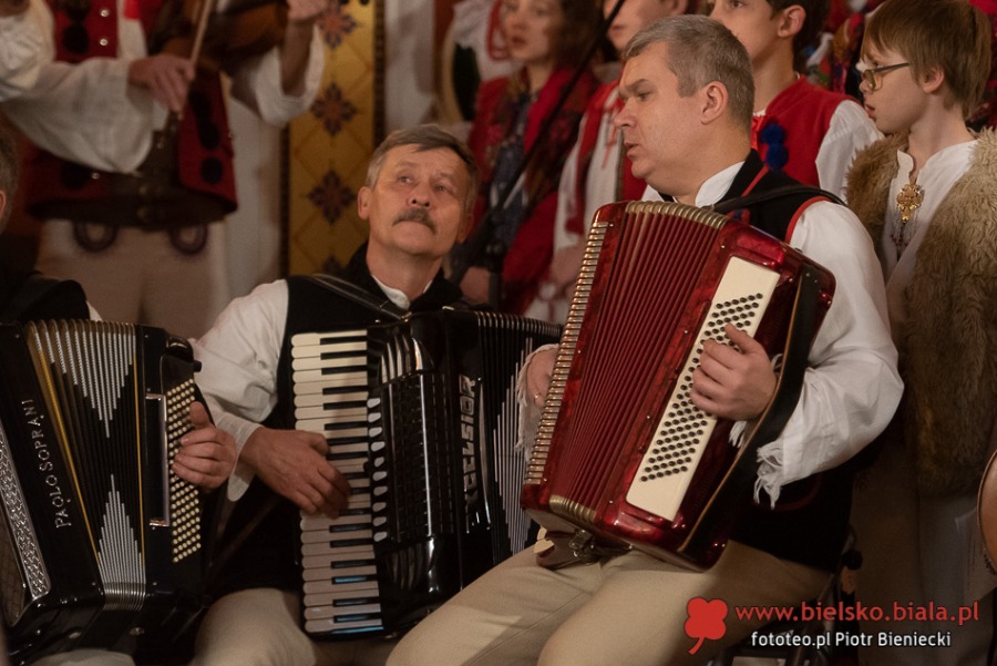 Bóg narodził się dziś w Straconce. Góralska Pasterka ZDJĘCIA