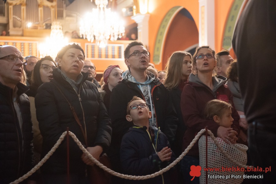 Bóg narodził się dziś w Straconce. Góralska Pasterka ZDJĘCIA