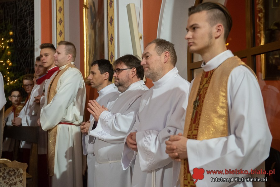 Bóg narodził się dziś w Straconce. Góralska Pasterka ZDJĘCIA