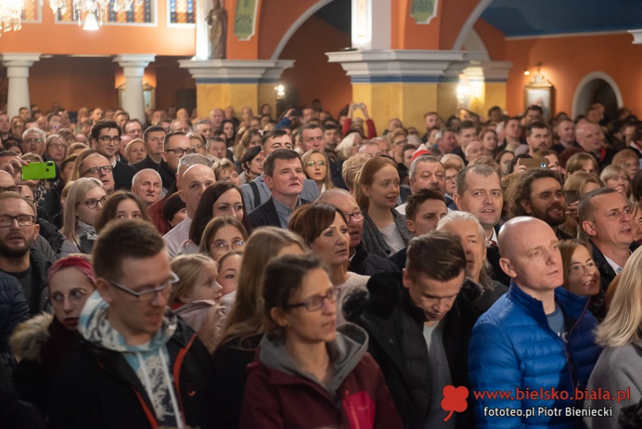 Bóg narodził się dziś w Straconce. Góralska Pasterka ZDJĘCIA