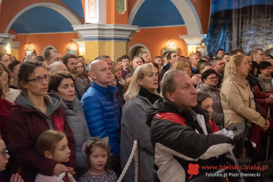 Bóg narodził się dziś w Straconce. Góralska Pasterka ZDJĘCIA