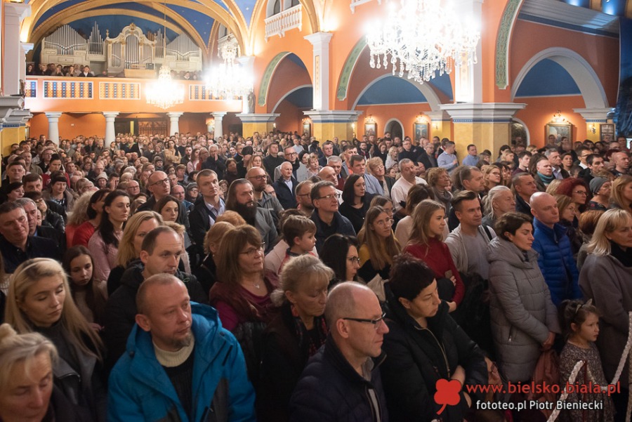 Bóg narodził się dziś w Straconce. Góralska Pasterka ZDJĘCIA