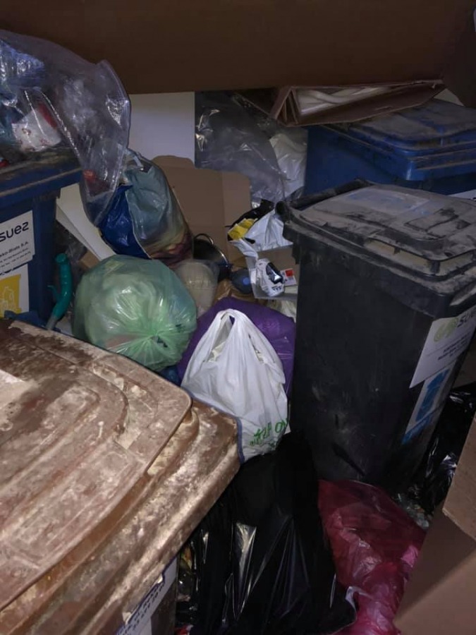 Nieodebrane śmieci zalegają na śmietnikach! Kubły są przepełnione - foto