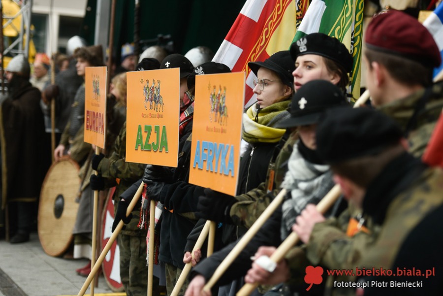 Mędrcy na naczepie. Rekordowy Orszak Trzech Króli w Bielsku-Białej ZDJĘCIA
