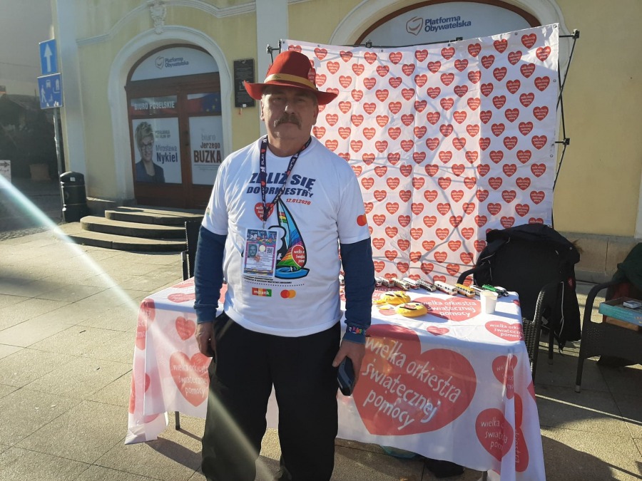 Bielszczanie wspierają 28. Finał WOŚP. Datki zbiera aż 500 wolontariuszy! - foto