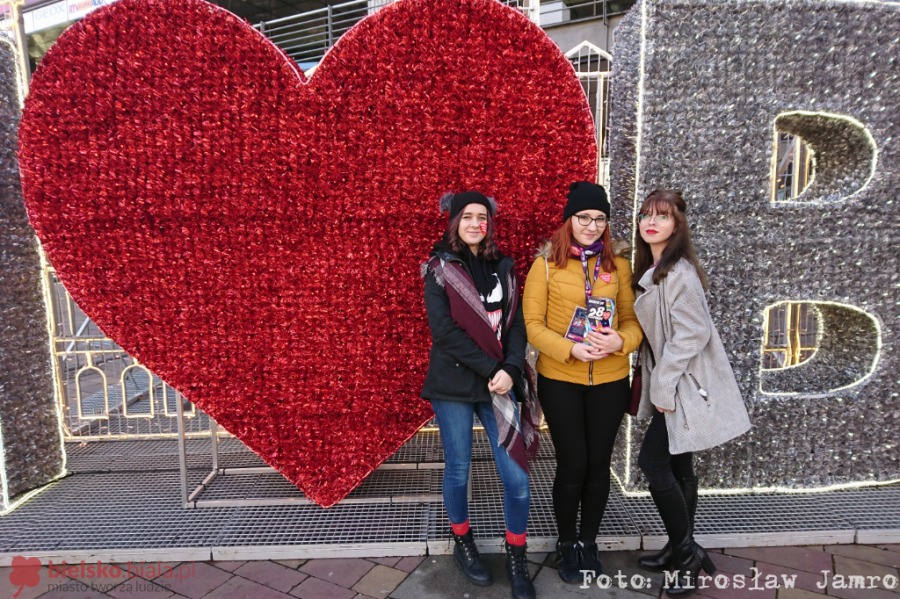 Bielszczanie wspierają 28. Finał WOŚP. Datki zbiera aż 500 wolontariuszy! - foto