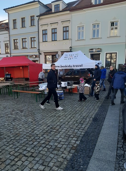 Co nas czeka dziś na Rynku? Telefoniczna licytacja złotego serduszka! - foto