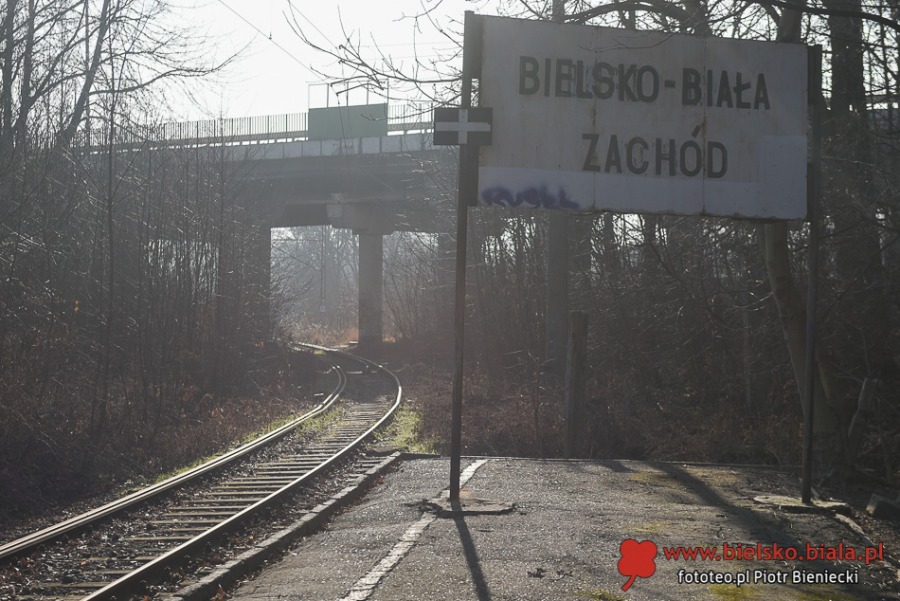 Połamane szlabany. Obraz nędzy i rozpaczy na trasie do Cieszyna ZDJĘCIA