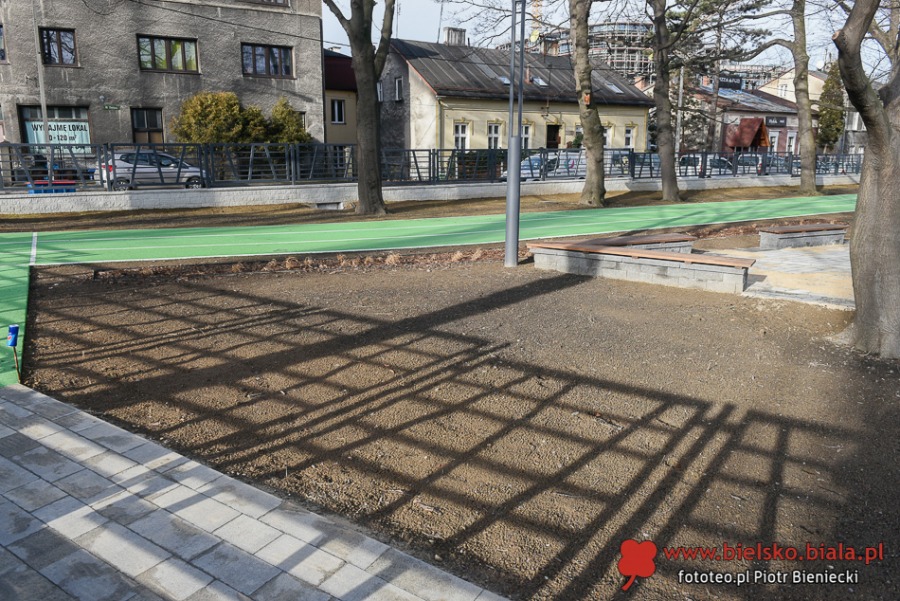 Park zmienił się nie do poznania. Kontrowersyjna inwestycja w centrum ZDJĘCIA