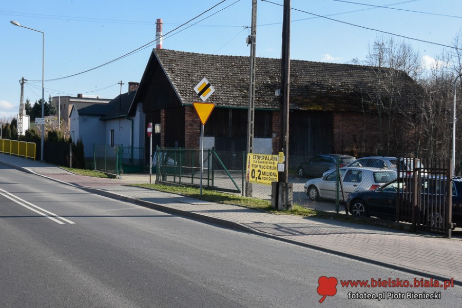 Wizja lokalna w Wapienicy. Spalarnia w sąsiedztwie osiedla? ZDJĘCIA