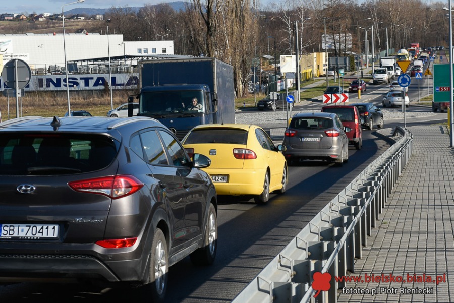 Wizja lokalna w Wapienicy. Spalarnia w sąsiedztwie osiedla? ZDJĘCIA