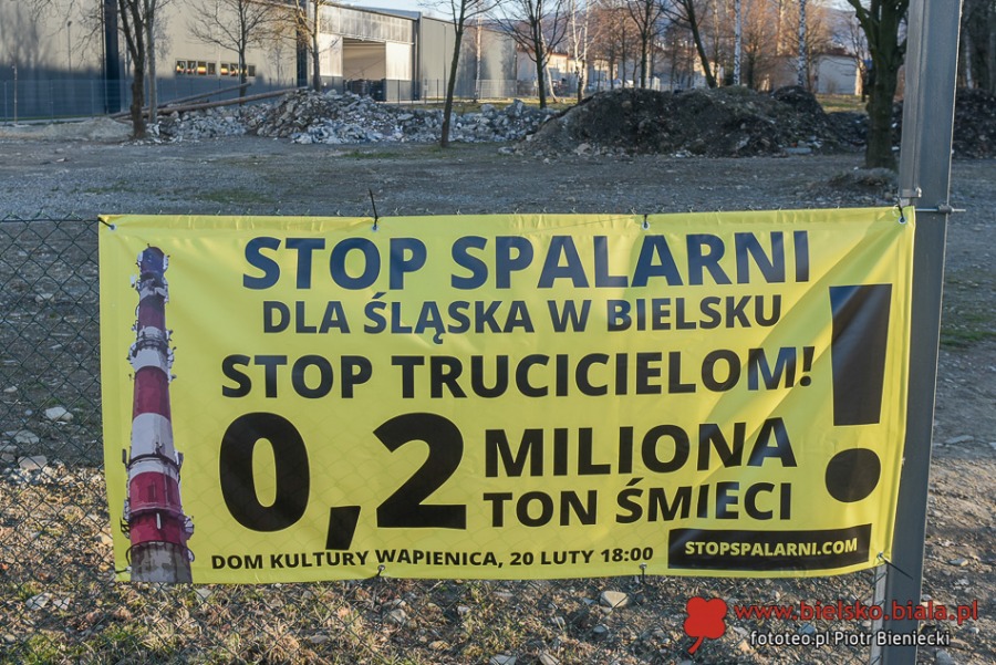 Wizja lokalna w Wapienicy. Spalarnia w sąsiedztwie osiedla? ZDJĘCIA