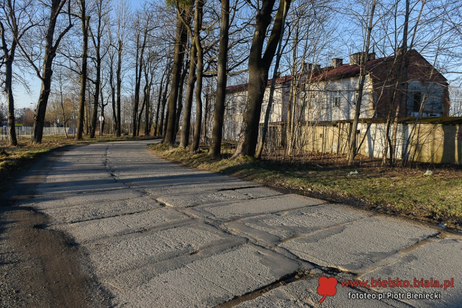 Wizja lokalna w Wapienicy. Spalarnia w sąsiedztwie osiedla? ZDJĘCIA