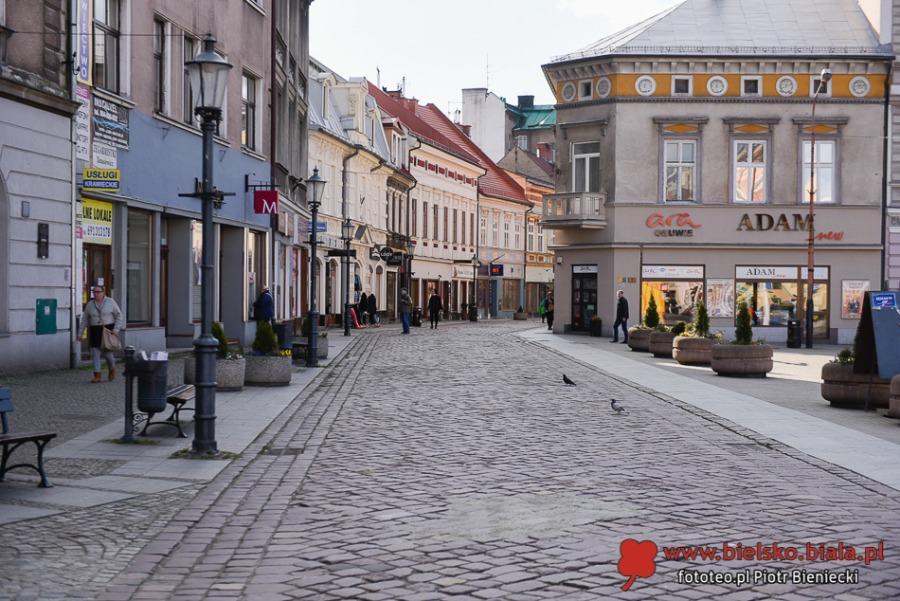 Bielsko-Biała w czasach epidemii. Opustoszałe ulice i place ZDJĘCIA