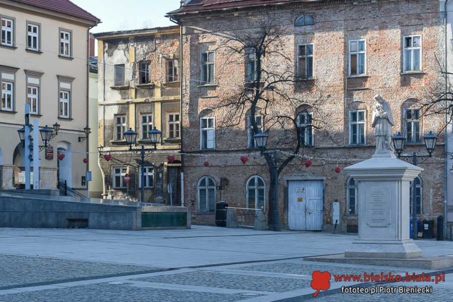Bielsko-Biała w czasach epidemii. Opustoszałe ulice i place ZDJĘCIA