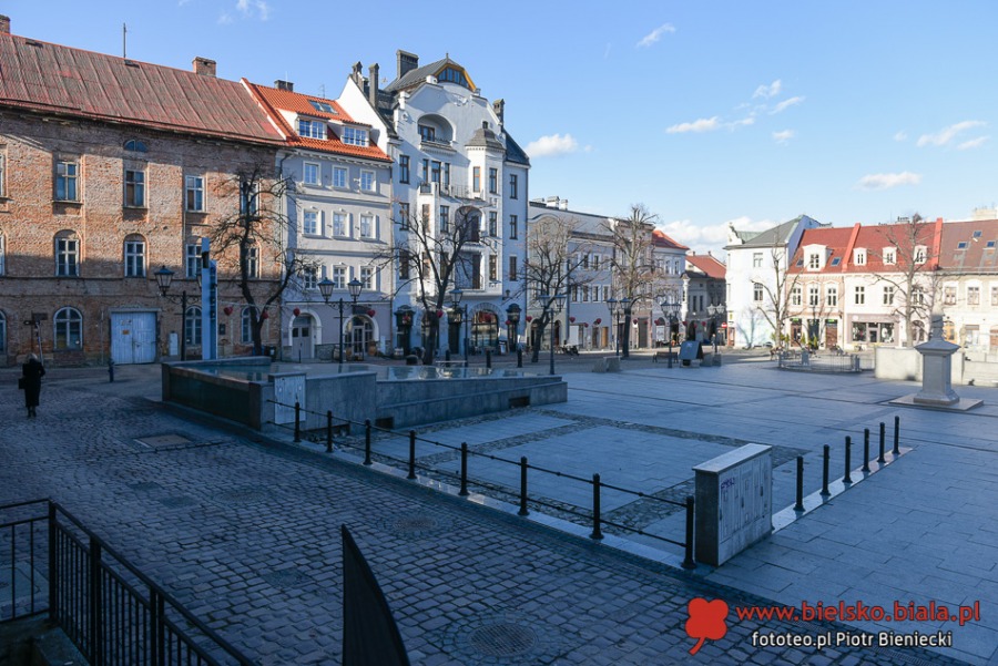 Bielsko-Biała w czasach epidemii. Opustoszałe ulice i place ZDJĘCIA
