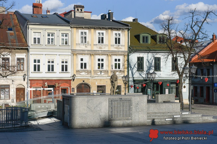 Bielsko-Biała w czasach epidemii. Opustoszałe ulice i place ZDJĘCIA