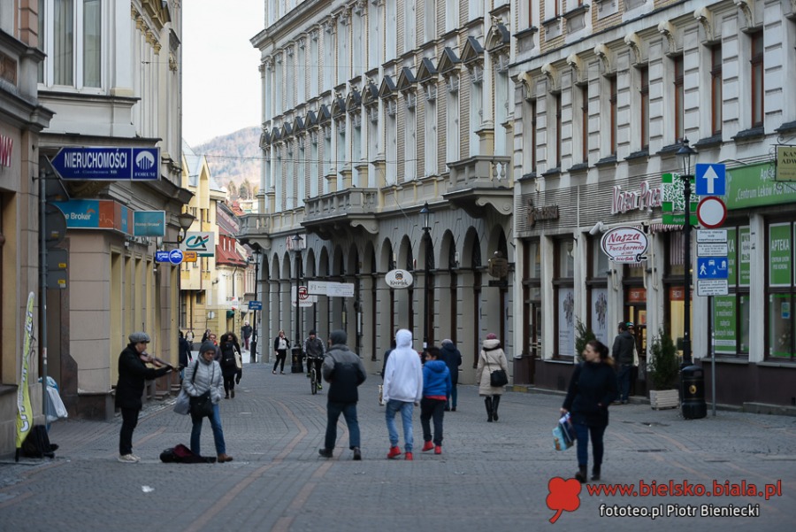 Bielsko-Biała w czasach epidemii. Opustoszałe ulice i place ZDJĘCIA