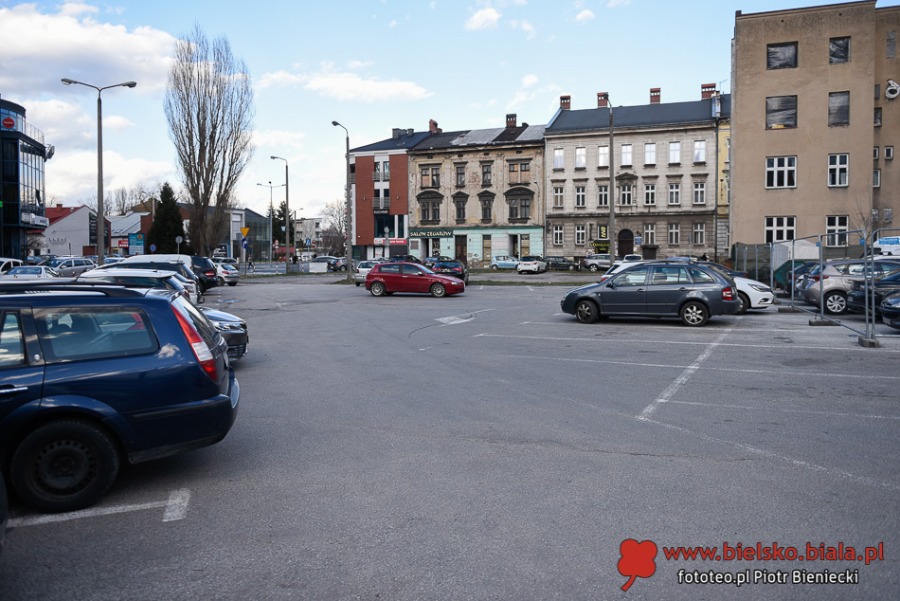 Bielsko-Biała w czasach epidemii. Opustoszałe ulice i place ZDJĘCIA