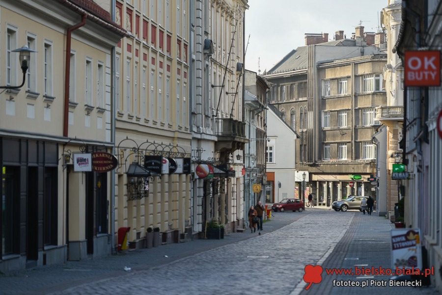 Bielsko-Biała w czasach epidemii. Opustoszałe ulice i place ZDJĘCIA