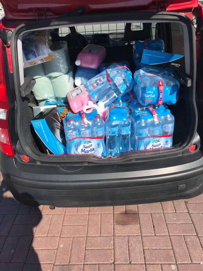 Dar kibiców BKS dla bielskich ratowników medycznych - foto
