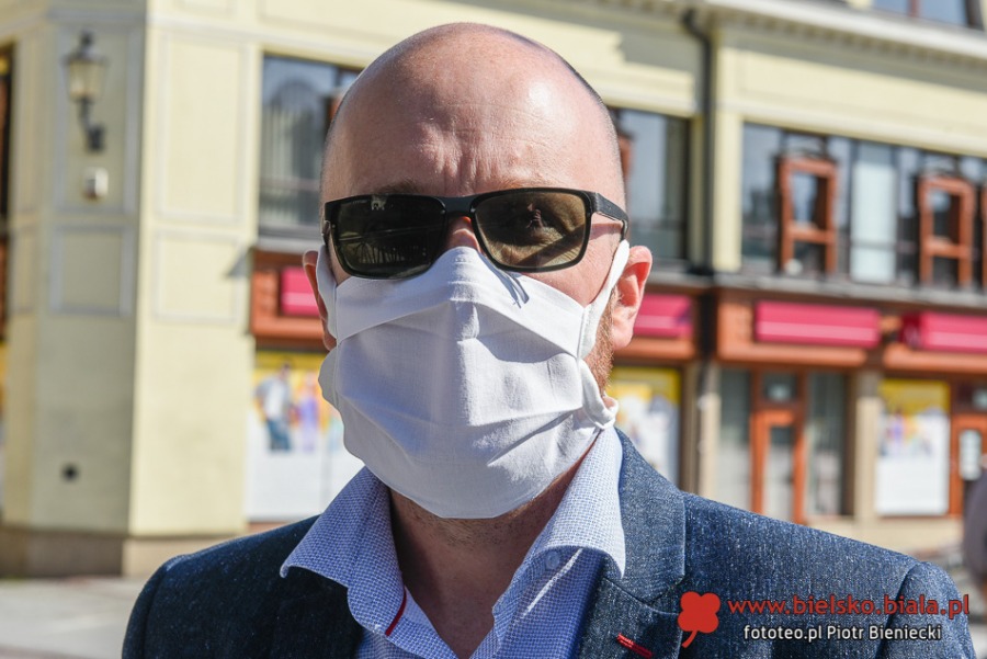 Maseczka nie musi być nudna. Hit modowy sezonu wiosennego ZDJĘCIA