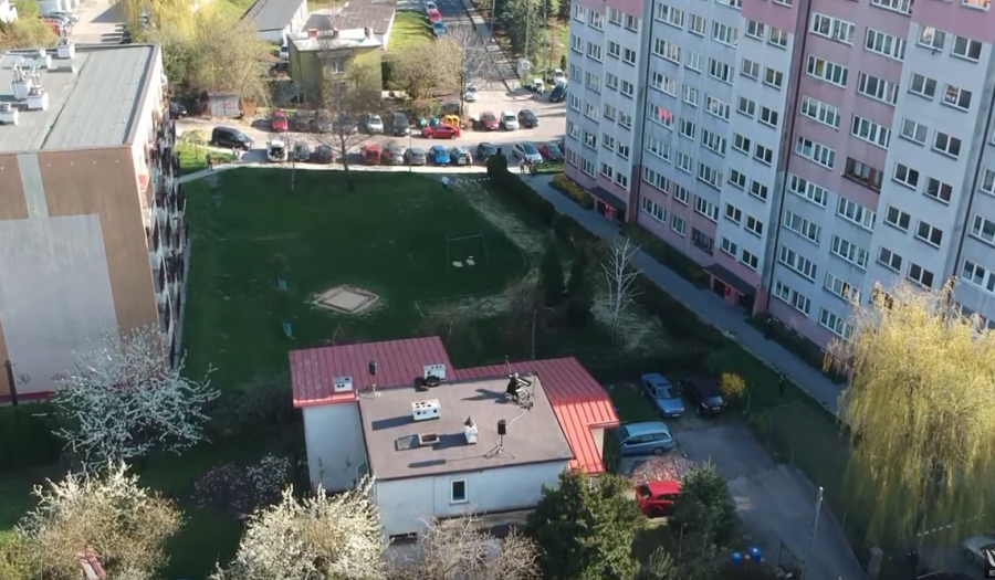 Koncert w środku blokowiska. Niespodzianka dla życzliwych sąsiadów
