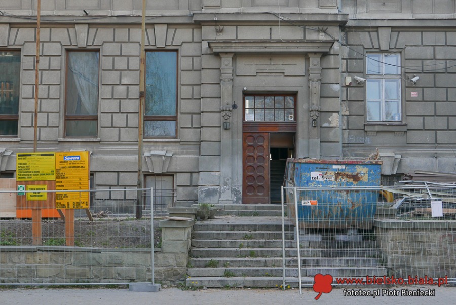 Wielki remont na Słowackiego. Wycinka drzew na wstępie - foto