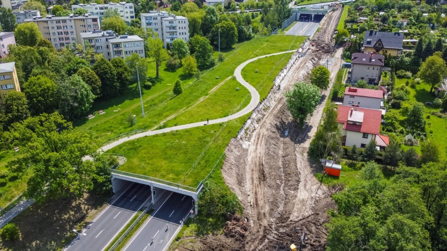 Budują nową drogę na Hulankę. Nie ma większych utrudnień w ruchu - foto