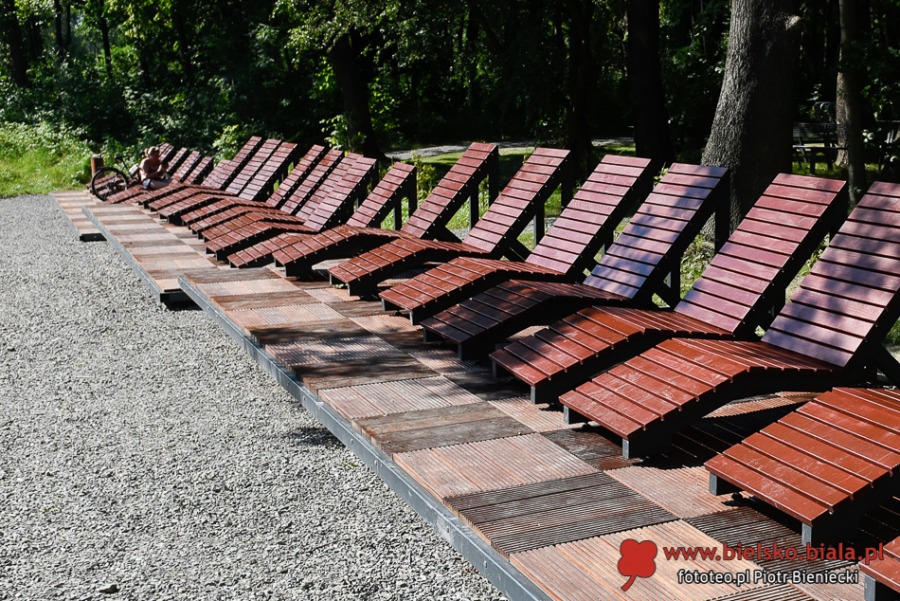 Plaża miejska czeka na gości. Mimo upału tłumów nie ma ZDJĘCIA