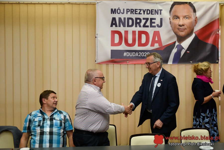 Rafał Trzaskowski wygrał w Bielsku-Białej. Radość i smutek w sztabach ZDJĘCIA